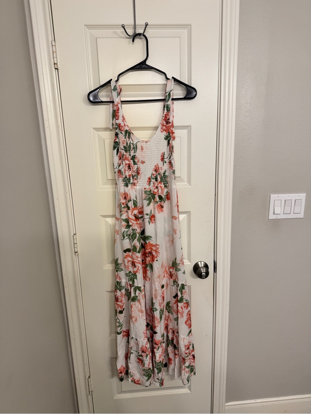 Floral Tie-Shoulder Maxi Dress in White and Coral - Picture 2 of 2